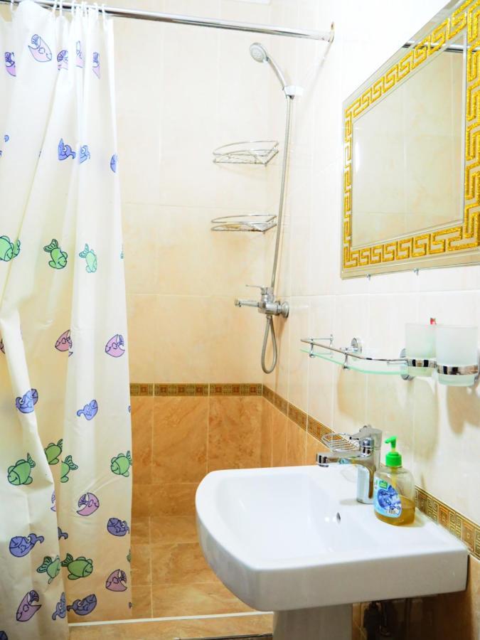 Baktygul Guesthouse Naryn Exterior photo